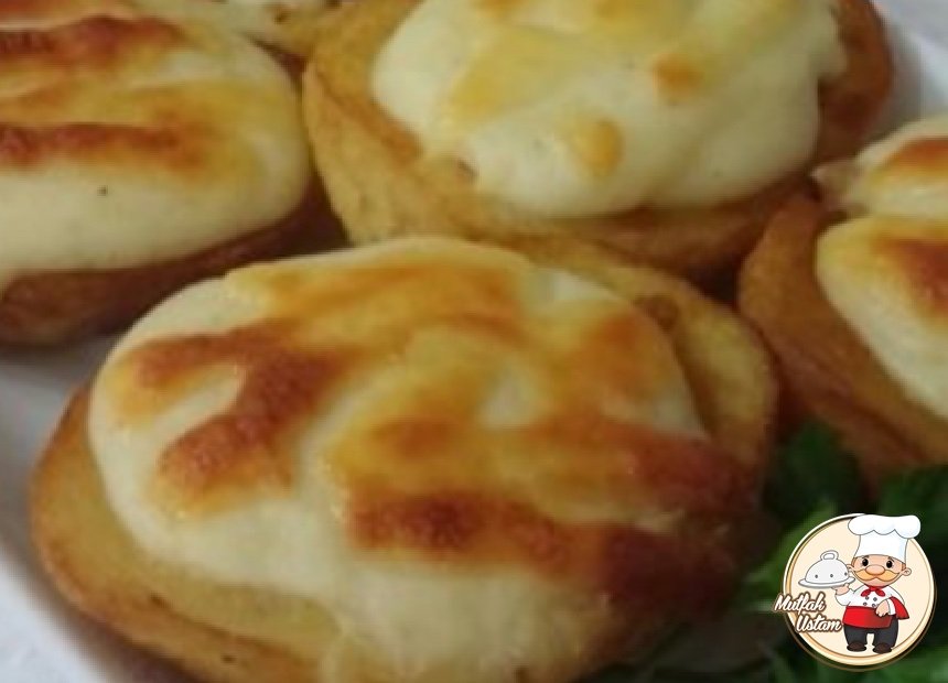 Beşamel Soslu Kıymalı Patates Sandalı