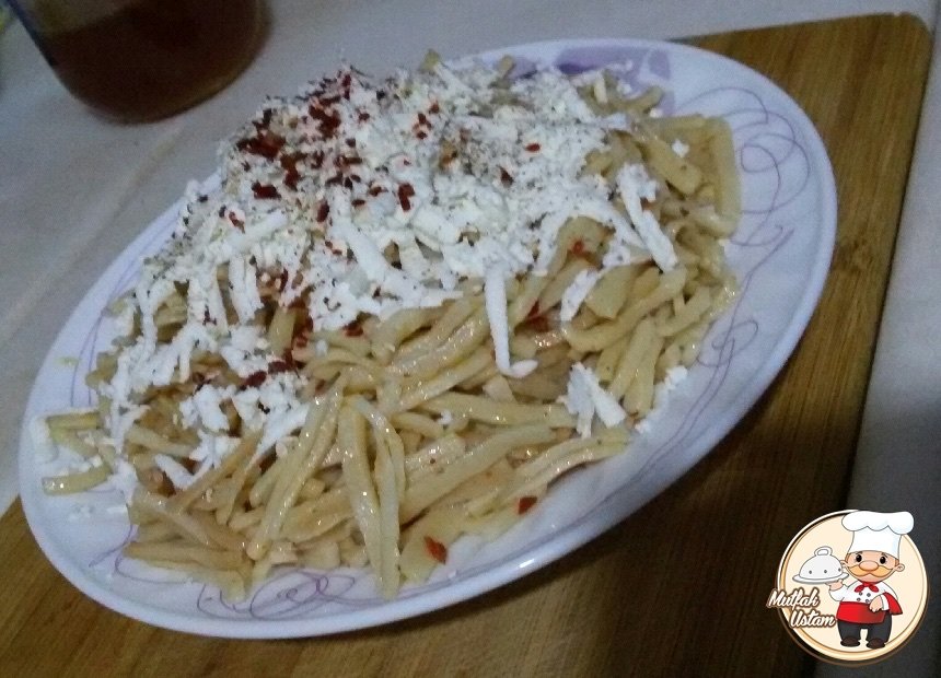 Tereyağlı Erişte