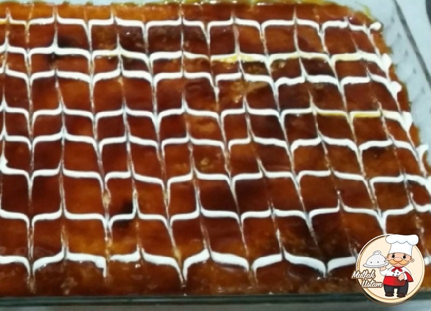 Pastane Usulü Triliçe (Kraliçe) Tatlısı