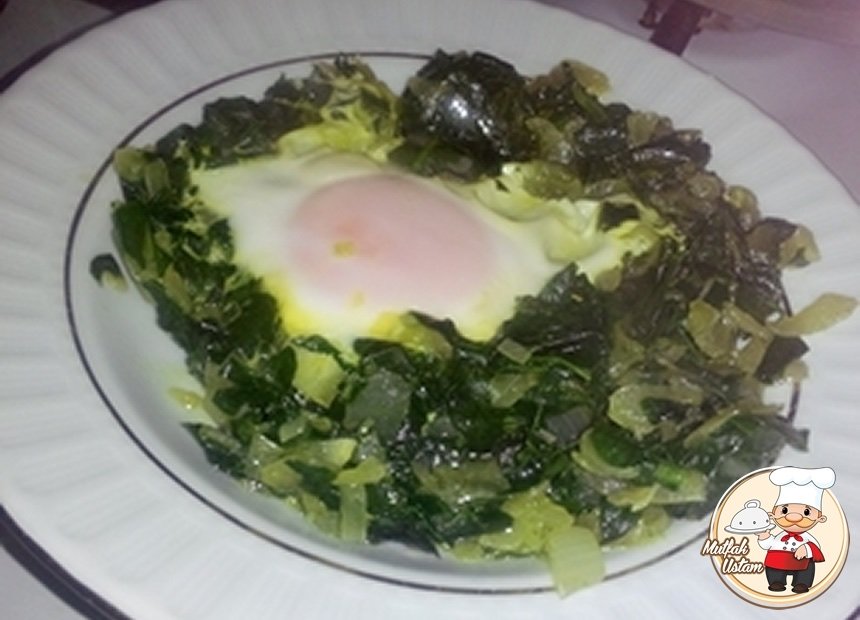 Ispanaklı Yumurta