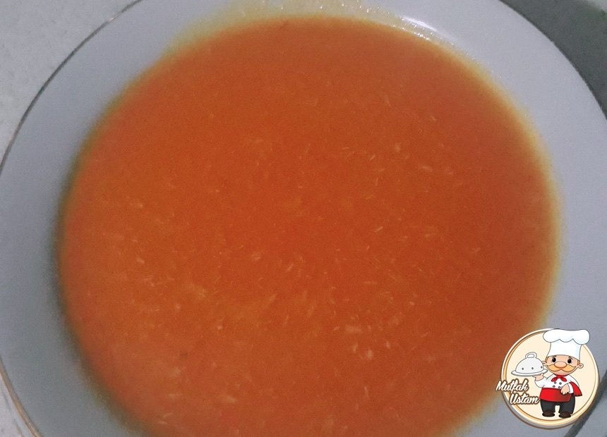 Tavuklu Domates Çorbası